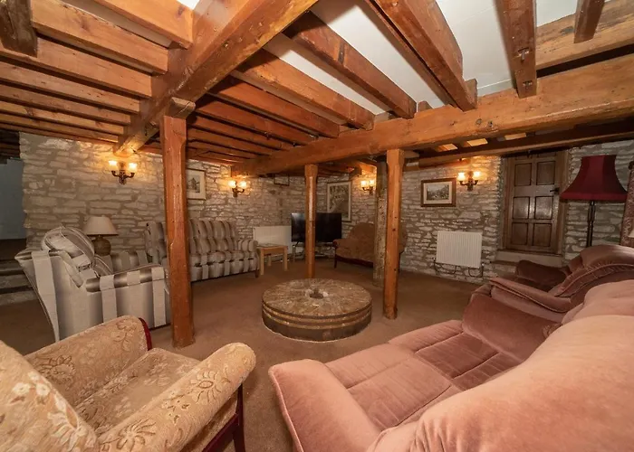 Vivers Mill * بيكرينغ