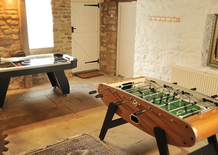 Vivers Mill بيكرينغ