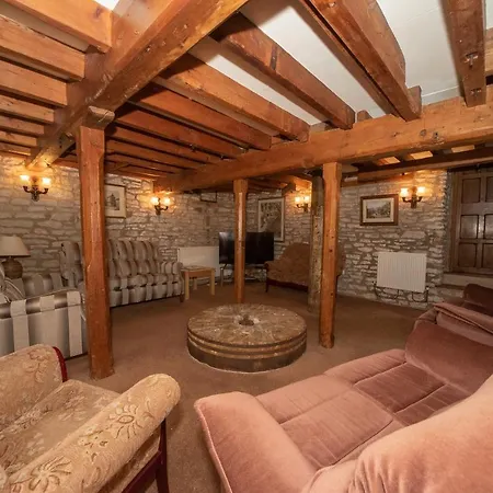 Vivers Mill * Pickering